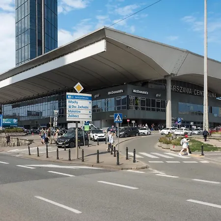 Modern On Zlota Street Next To Station By P&m * Warschau