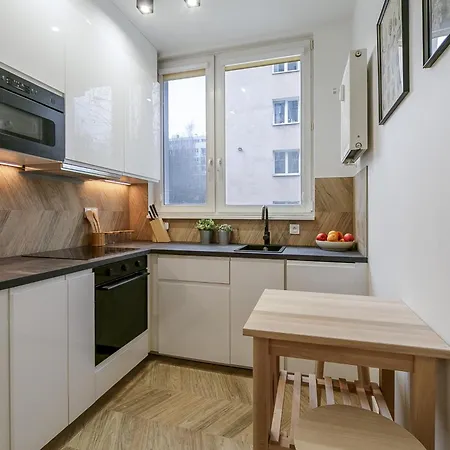 Modern On Zlota Street Next To Station By P&m Διαμέρισμα *