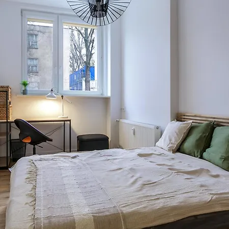 Modern On Zlota Street Next To Station By P&m Appartement